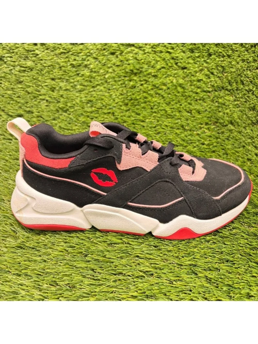 Puma x Maybelline Nova Candy Pink Womens Size 7.5 Black Running Shoes Sneakers